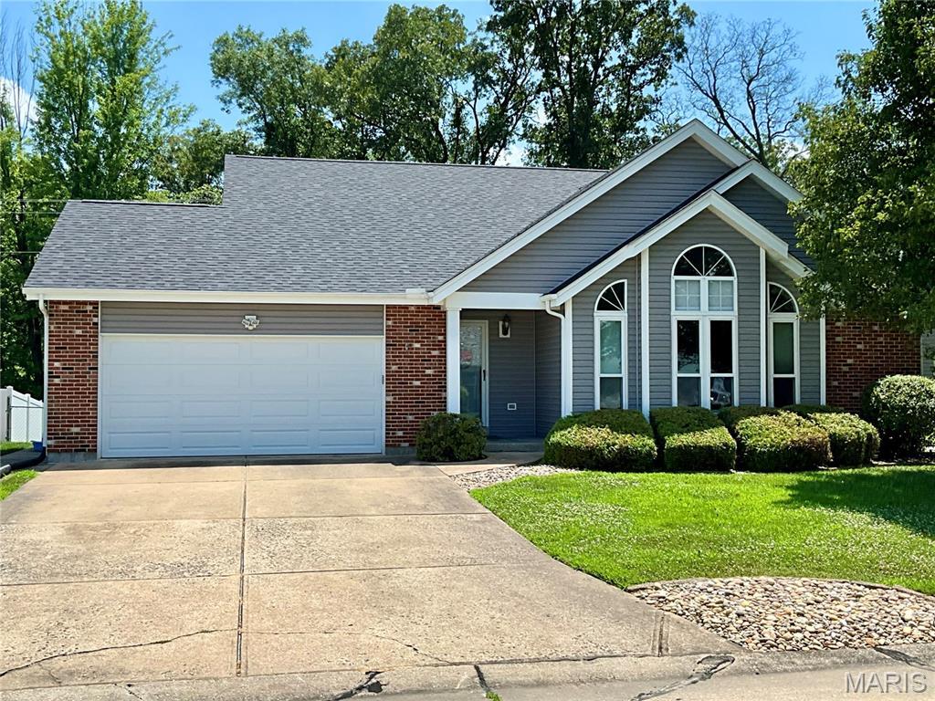 320 Birmingham Dr, Ofallon, MO 63366 - photo 1