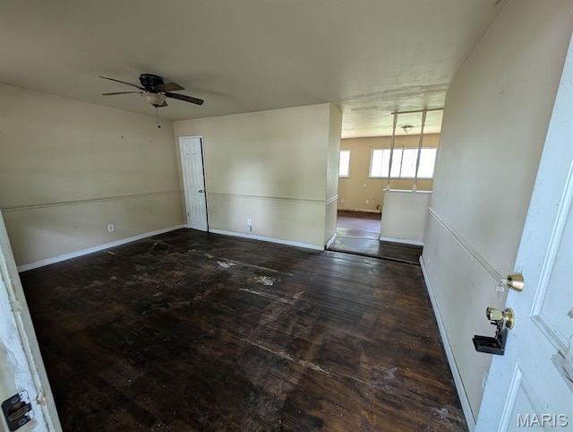 10418 Quaker Dr, Saint Louis, MO 63136 - photo 2