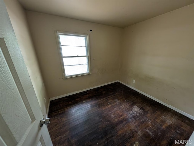 10418 Quaker Dr, Saint Louis, MO 63136 - photo 14