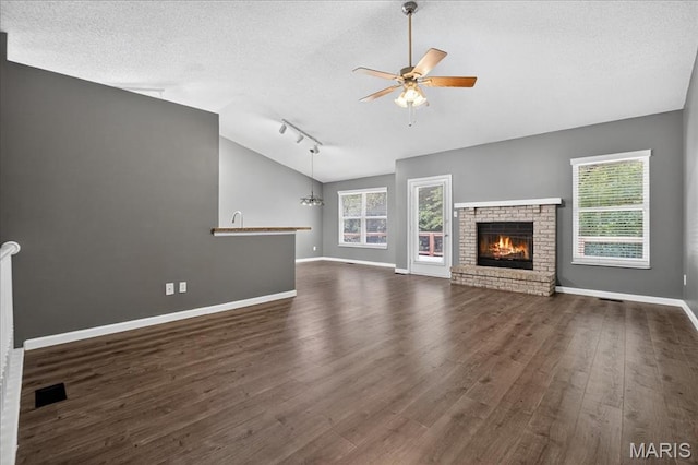 1096 Treeshade Dr, Saint Peters, MO 63376 - photo 4