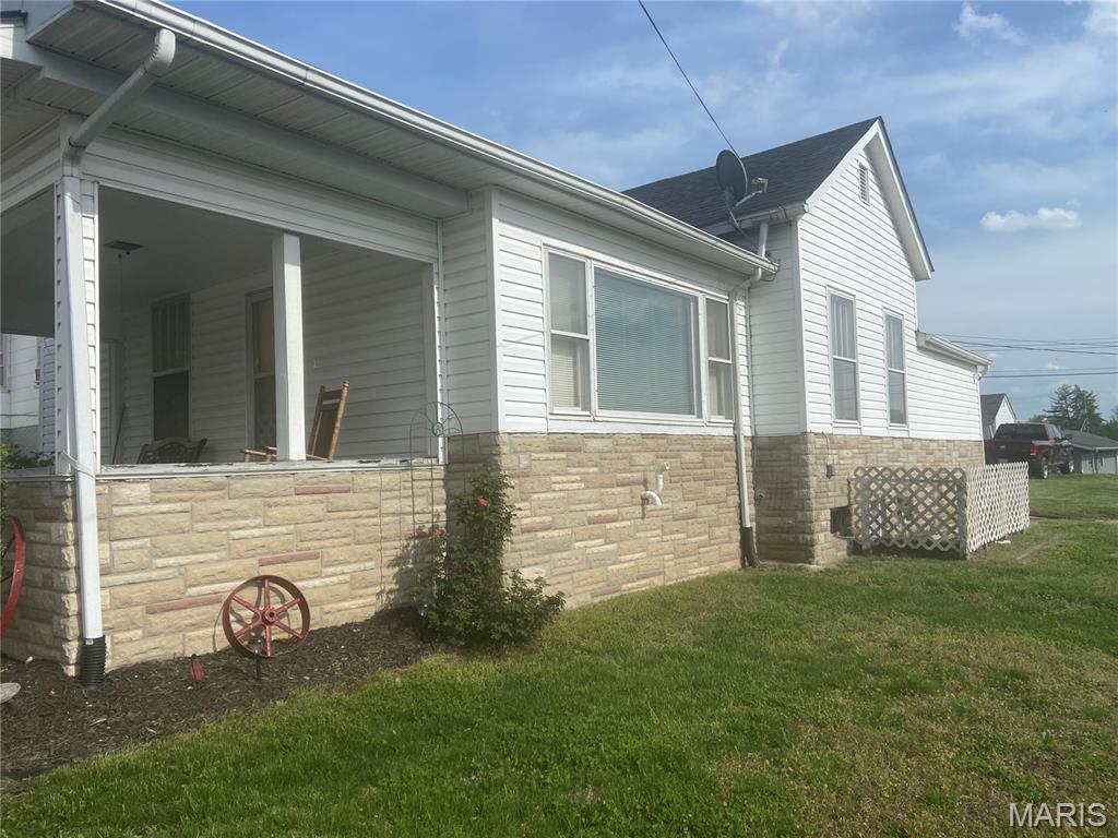 418 N 3rd St, Festus, MO 63028 - photo 2