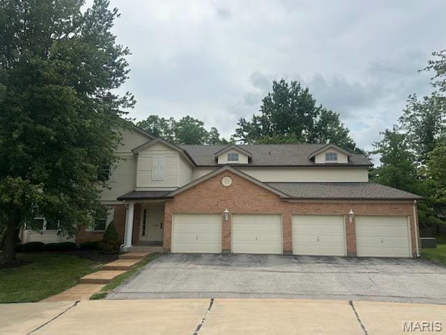 10900 Village Grove Dr Unit B, Concord Township, MO 63123 - photo 1