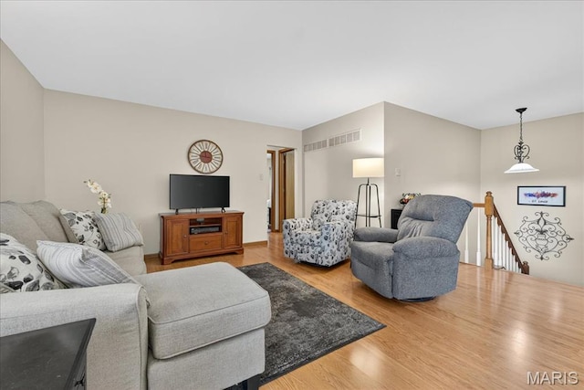 10900 Village Grove Dr Unit B, Concord Township, MO 63123 - photo 5