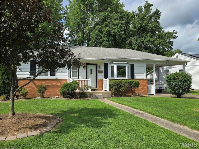 803 Smith Ln, Hillsboro, IL 62049 - photo 1