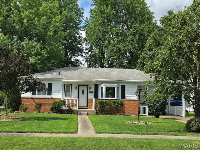 803 Smith Ln, Hillsboro, IL 62049 - photo 2