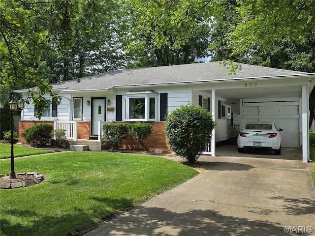 803 Smith Ln, Hillsboro, IL 62049 - photo 3
