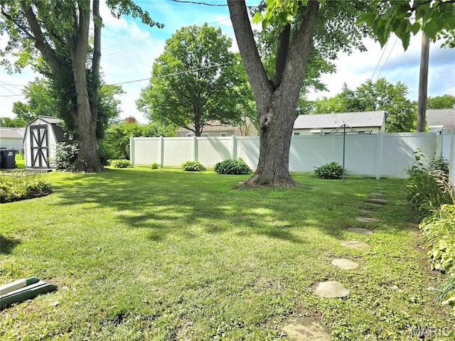 803 Smith Ln, Hillsboro, IL 62049 - photo 7
