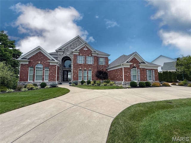 17934 Bonhomme Ridge Ct, Chesterfield, MO 63005 - photo 1