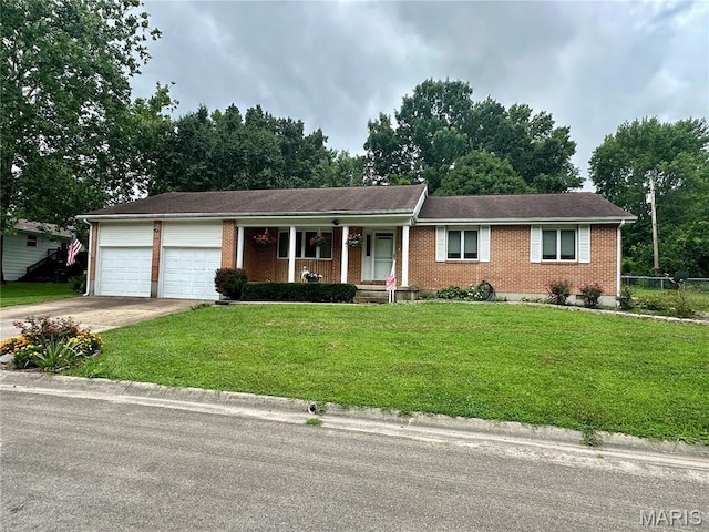 1204 Sycamore Dr, Rolla, MO 65401 - photo 1