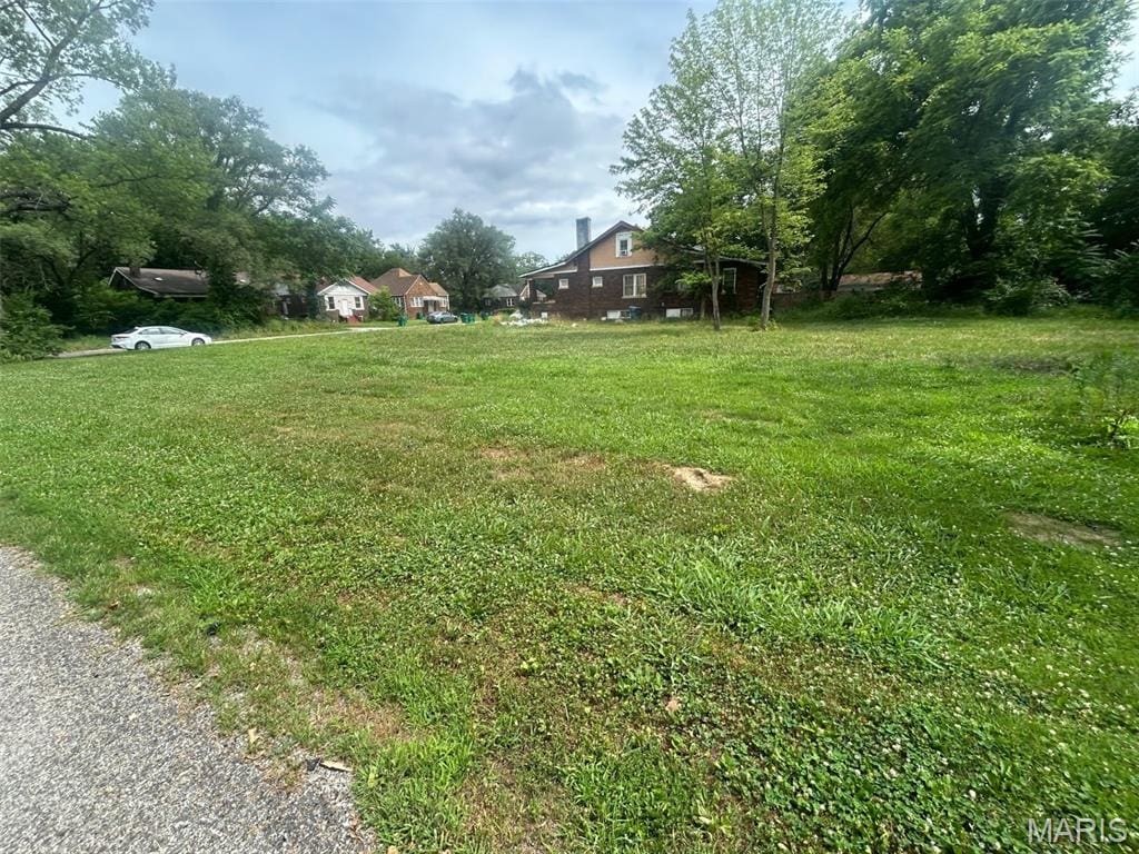 1445 N 44th St E, St Louis, IL 62204 - photo 3