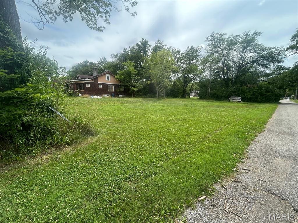 1445 N 44th St E, St Louis, IL 62204 - photo 4