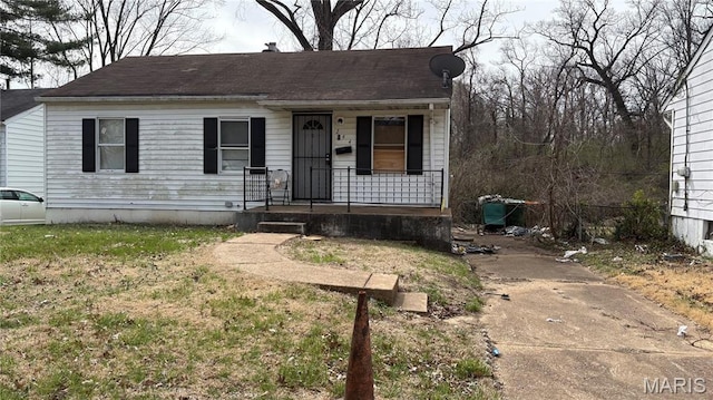244 Estridge Rd, Saint Louis, MO 63137 - photo 1