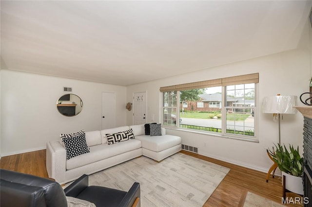 6056 Childress Ave, Saint Louis, MO 63109 - photo 8
