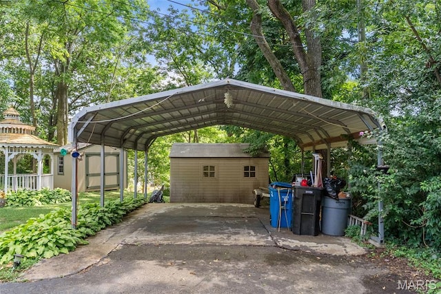 10120 Courtwick Dr, Saint Louis, MO 63128 - photo 11