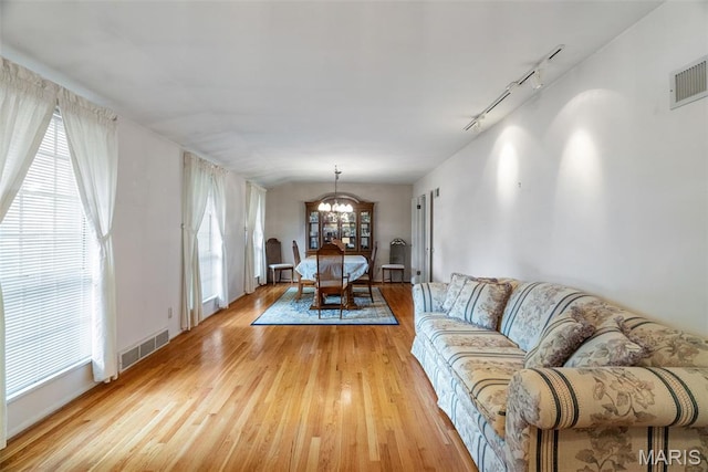 10120 Courtwick Dr, Saint Louis, MO 63128 - photo 13