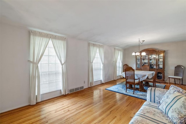 10120 Courtwick Dr, Saint Louis, MO 63128 - photo 15