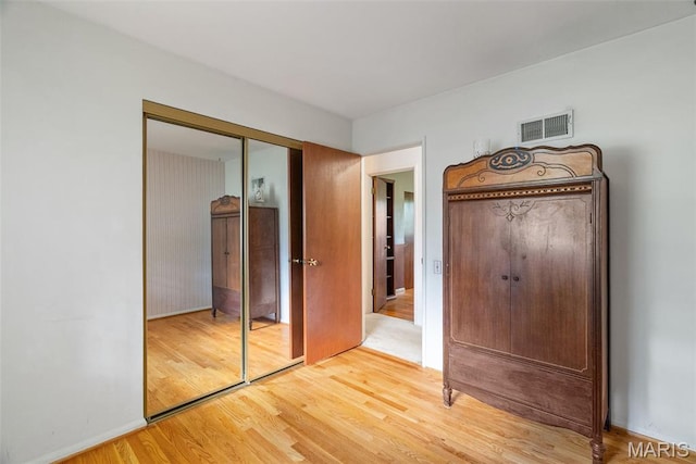 10120 Courtwick Dr, Saint Louis, MO 63128 - photo 25