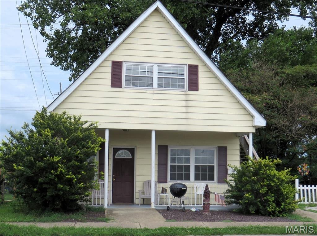 35 N Main St, Wood River, IL 62095 - photo 1