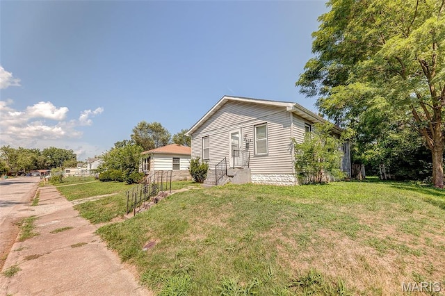 802 N 71st St E, St Louis, IL 62203 - photo 3