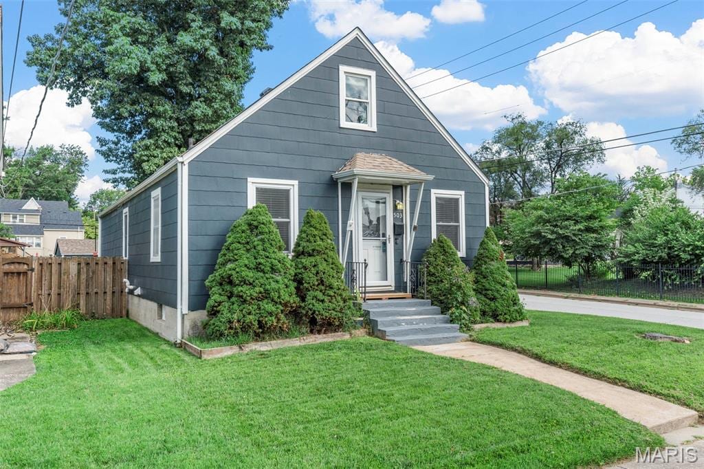 503 S Benton Ave, Saint Charles, MO 63301 - photo 1