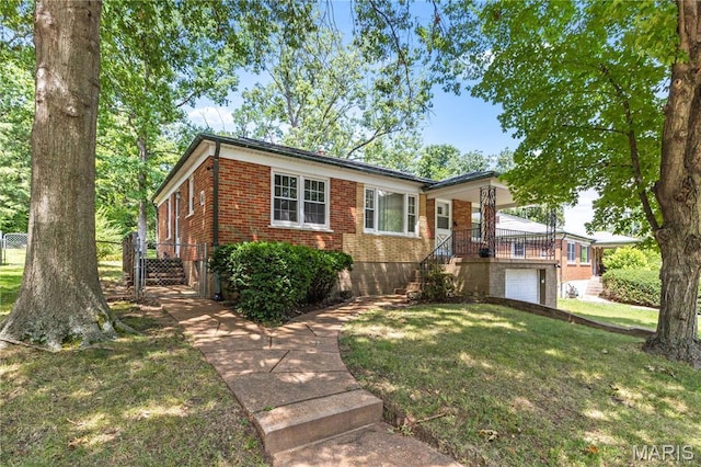 1609 Salem Hills Dr, Webster Groves, MO 63119 - photo 1