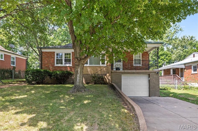 1609 Salem Hills Dr, Webster Groves, MO 63119 - photo 2