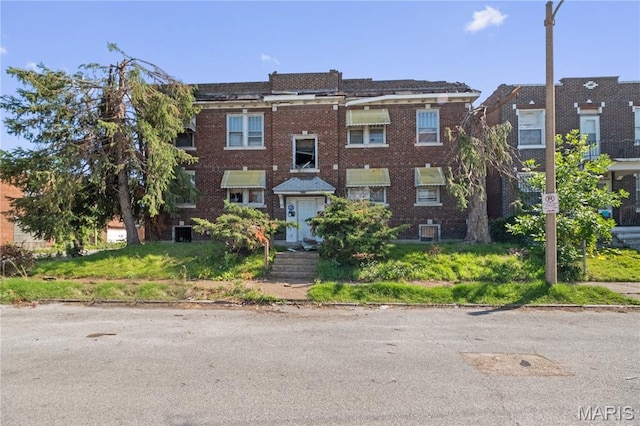 4239 Margaretta Ave, Saint Louis, MO 63115 - photo 1