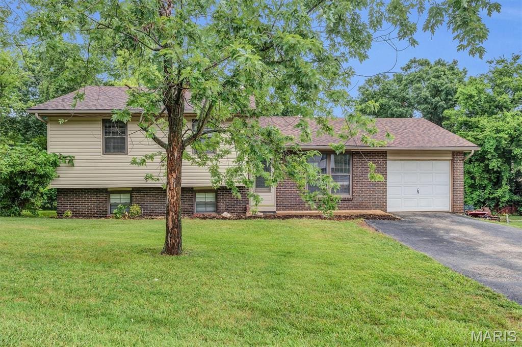 156 Ron De Le, Arnold, MO 63010 - photo 1