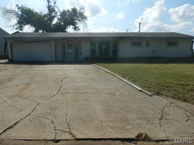 4431 Gordon Ave, Saint Louis, MO 63134 - photo 1