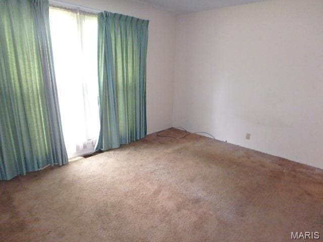 990 Saddle Dr, Florissant, MO 63033 - photo 8