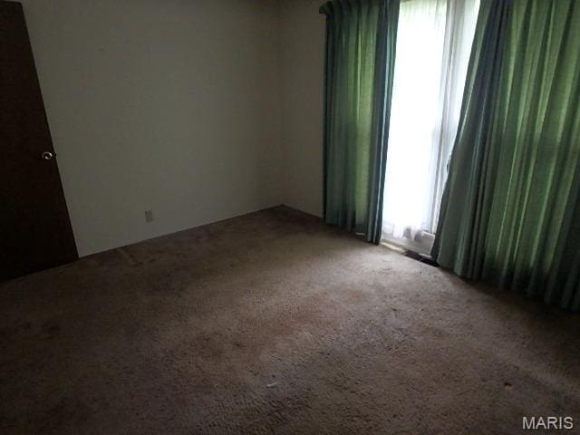 990 Saddle Dr, Florissant, MO 63033 - photo 10