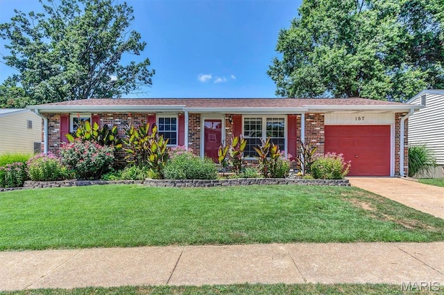 167 Cherbourg Dr, Mehlville, MO 63129 - photo 1