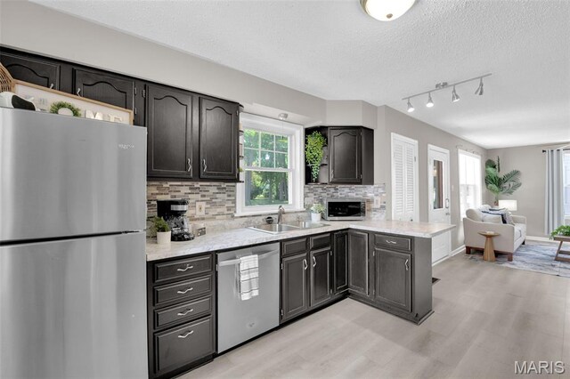 1213 Avery Ct, Kirkwood, MO 63122 - photo 8