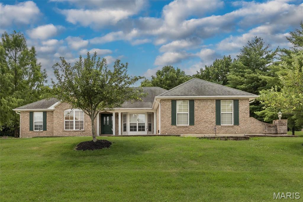 885 Great Park Dr, Saint Charles, MO 63304 - photo 1