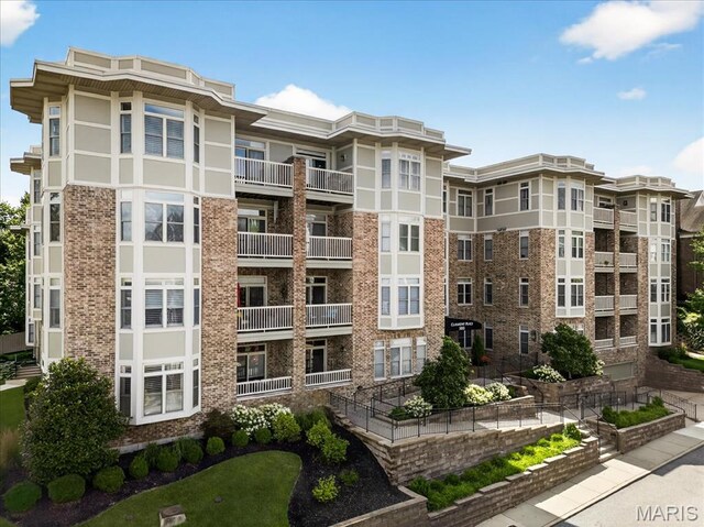 500 N And S Rd Unit 103, University City, MO 63130 - photo 35