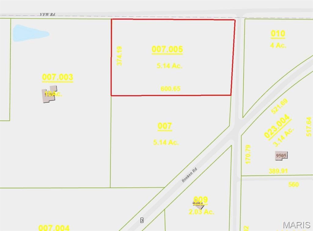9479 Schaefer Rd, Staunton, IL 62088 - photo 2