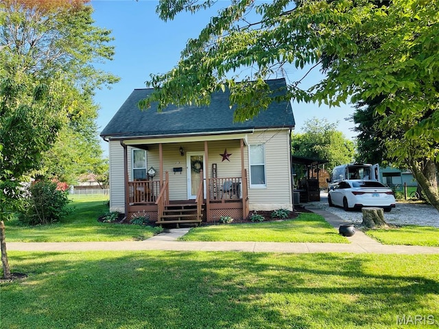 215 Highland St, Carrollton, IL 62016 - photo 1