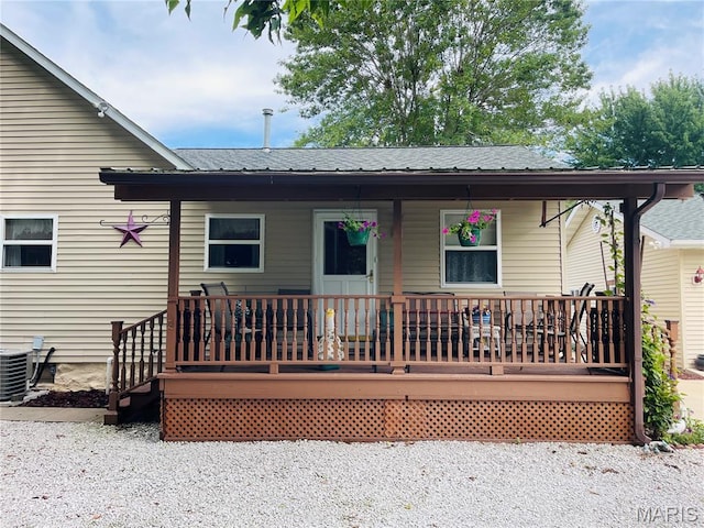 215 Highland St, Carrollton, IL 62016 - photo 2