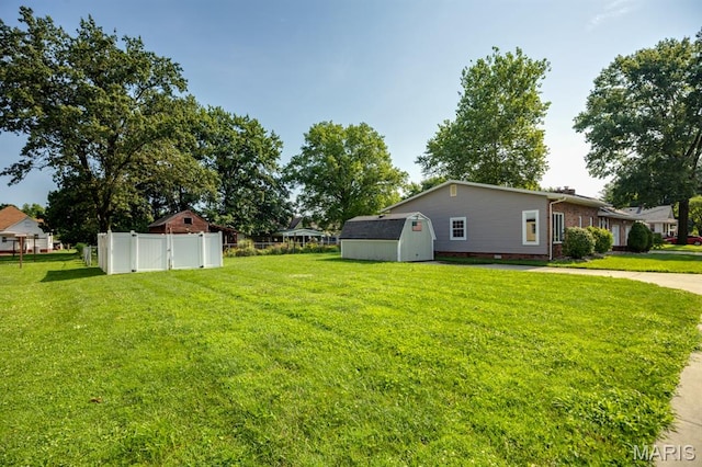 725 W Mill St, Staunton, IL 62088 - photo 6
