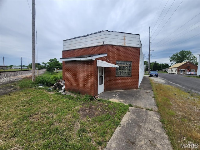 701 S Maple St, Staunton, IL 62088 - photo 1