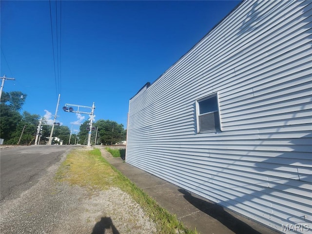 701 S Maple St, Staunton, IL 62088 - photo 5