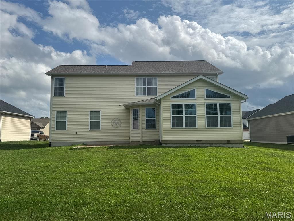 1043 Creekside Dr, Waterloo, IL 62298 - photo 2
