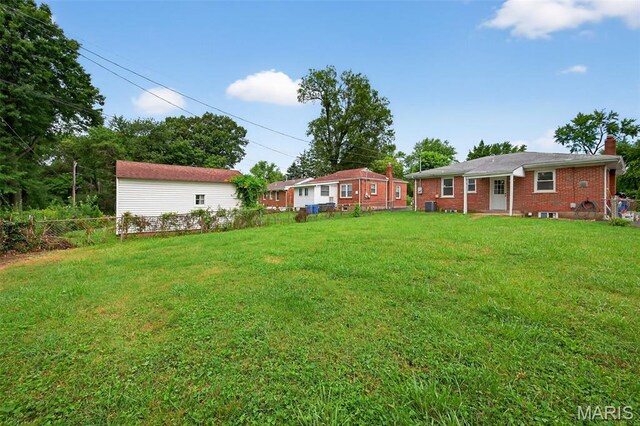 9016 Kathlyn Dr, Saint Louis, MO 63134 - photo 19