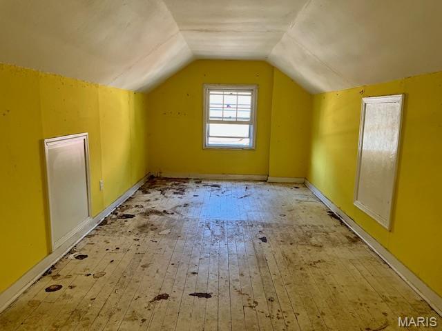8354 Orchard Ave, Saint Louis, MO 63132 - photo 13