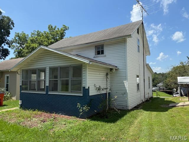 425 N 2nd St, Vandalia, IL 62471 - photo 1