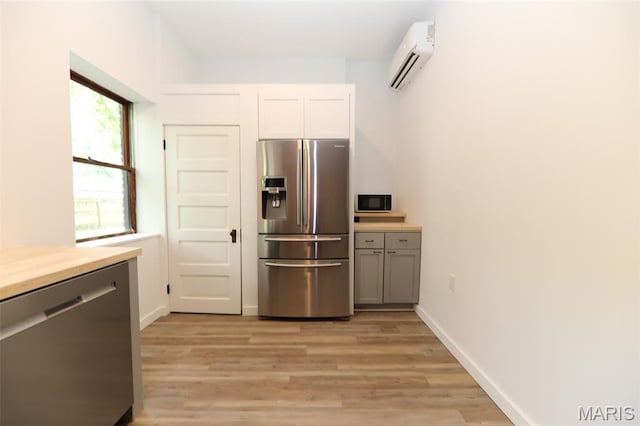 319 N Union St, Staunton, IL 62088 - photo 9