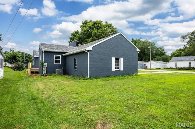305 E Hauser St, Litchfield, IL 62056 - photo 35
