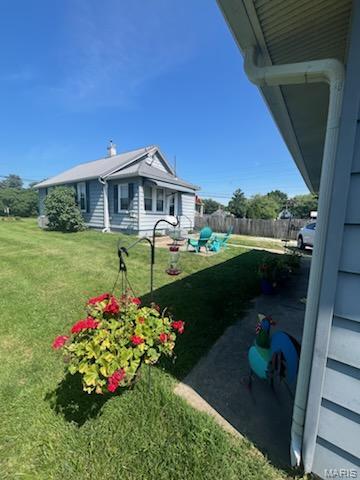 708 S Saint Louis St, Sparta, IL 62286 - photo 4