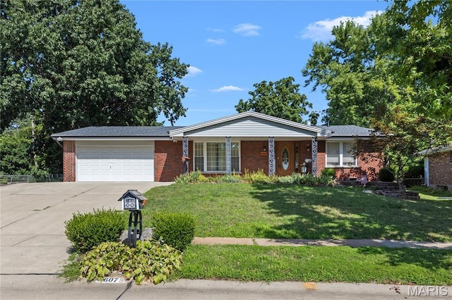 4607 Valmeyer Dr, Saint Louis, MO 63128 - photo 1