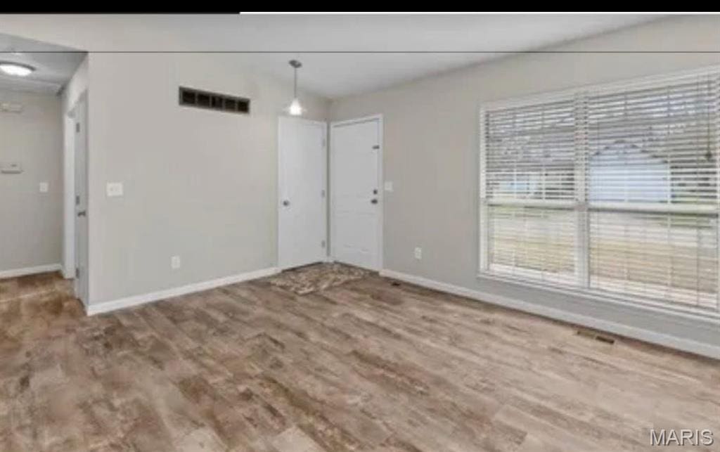 625 Durango Dr, Ofallon, MO 63368 - photo 2